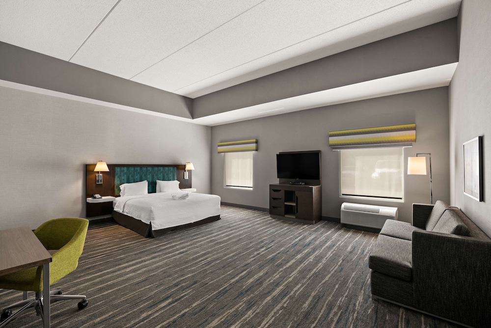 Hampton Inn & Suites Poughkeepsie - photo 28