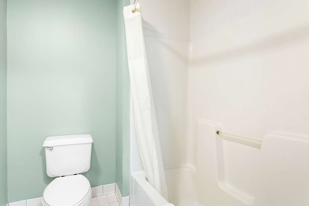 Quality Inn & Suites Gorham Riverside - photo 26