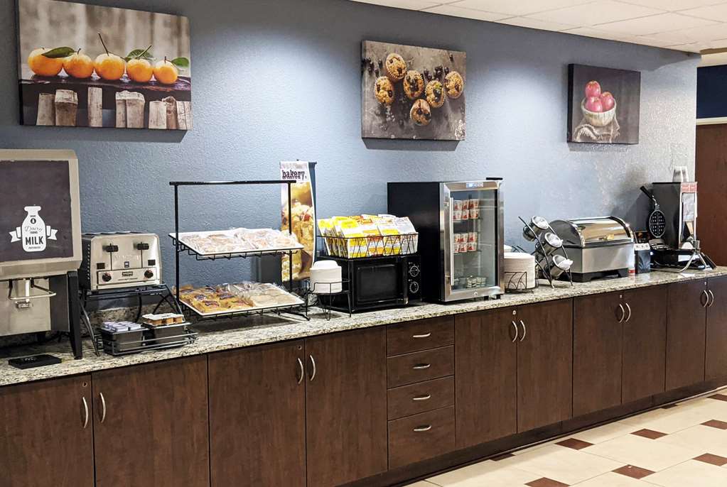 Microtel Inn & Suites by Wyndham Michigan City - photo 19