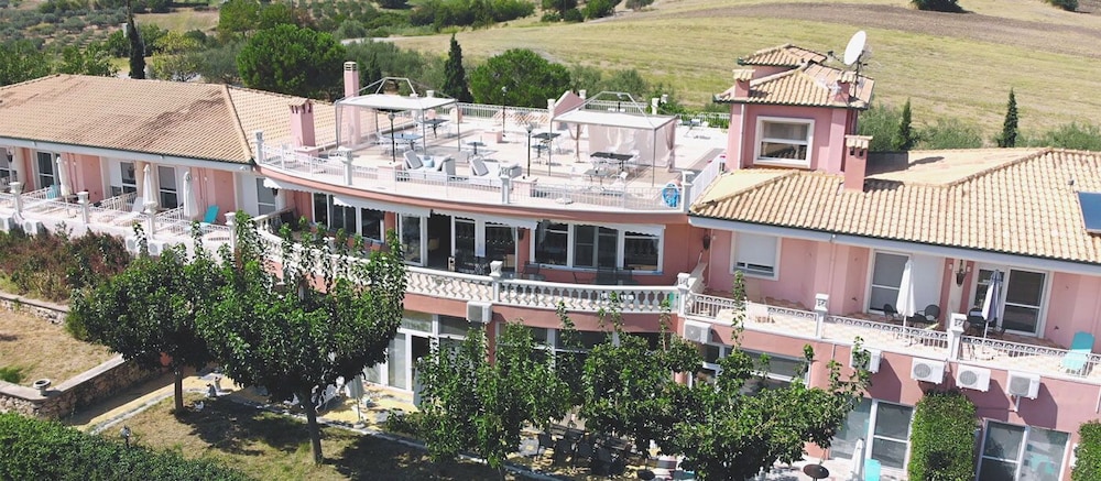 Villa Sevasti — 4-Star Luxury Hotel in Katerini, Greece