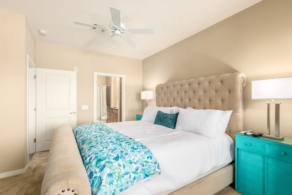 Luxury Condo in Ocotillo Dining Resort Pool Spa Gym and More Walk to Everything by RedAwning Chandler - photo 6