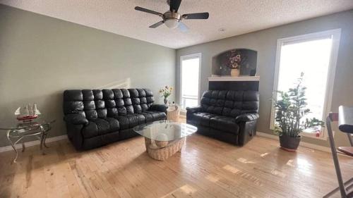 Monthly Accommodation Edmonton Londondery Pilot Sound McConachie Area in Edmonton, Canada