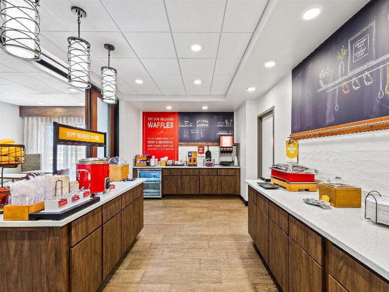 Hampton Inn Fond du Lac - photo 95