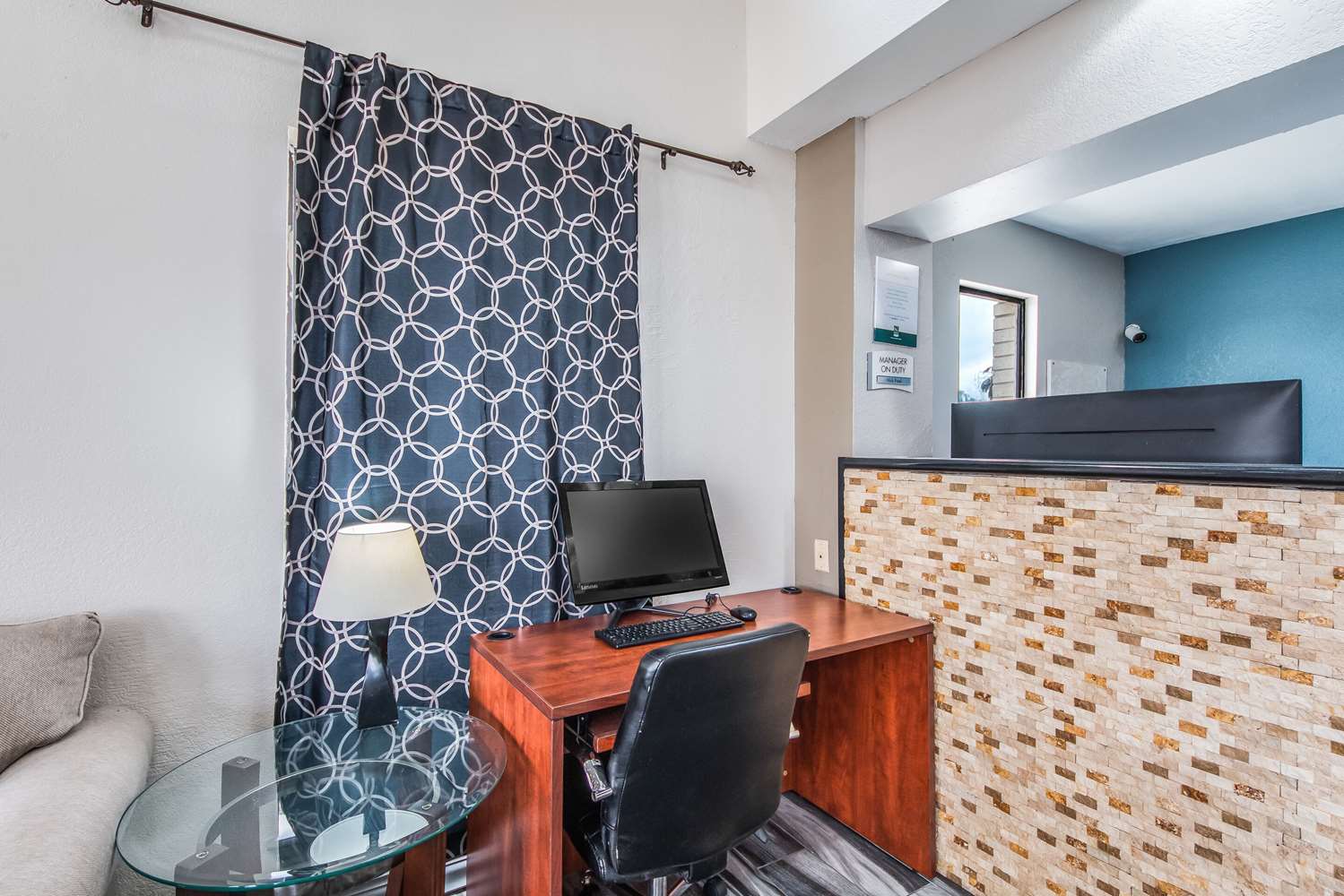 Quality Inn Near Medical Center - photo 31