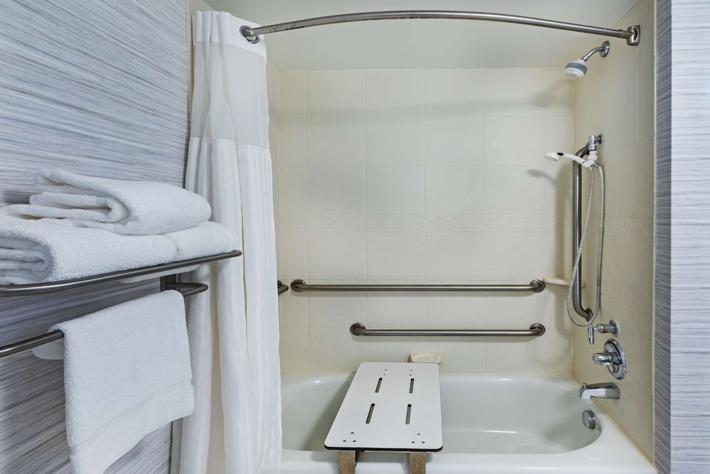 Hilton Garden Inn Aiken - photo 15
