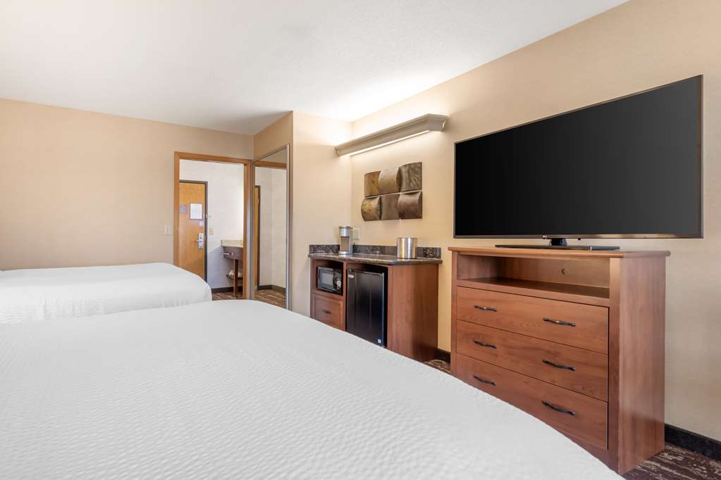 Best Western Plus Superior Inn - photo 41