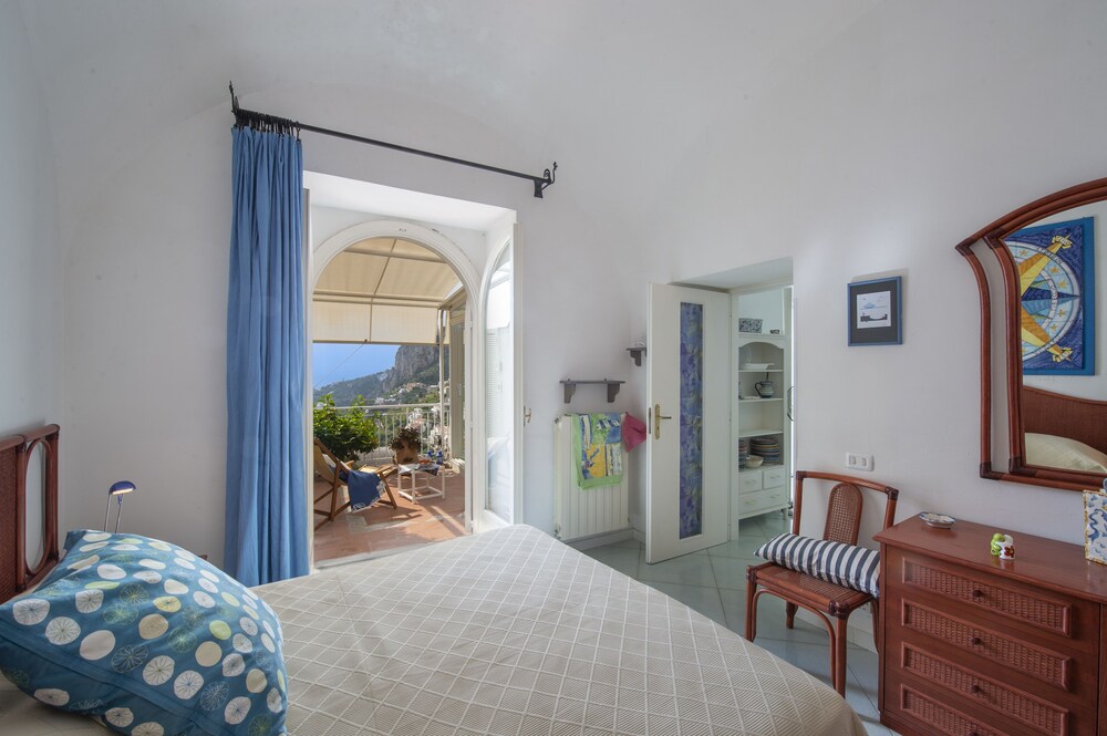 Hibiscus — 4-Star Luxury Hotel in Amalfi, Italy