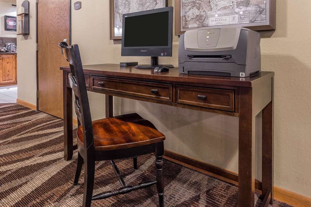 AmericInn by Wyndham New Richmond - photo 84
