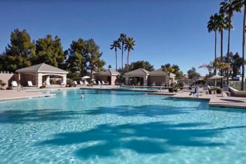 Sunnybrook - carbon neutral hotel in Chandler