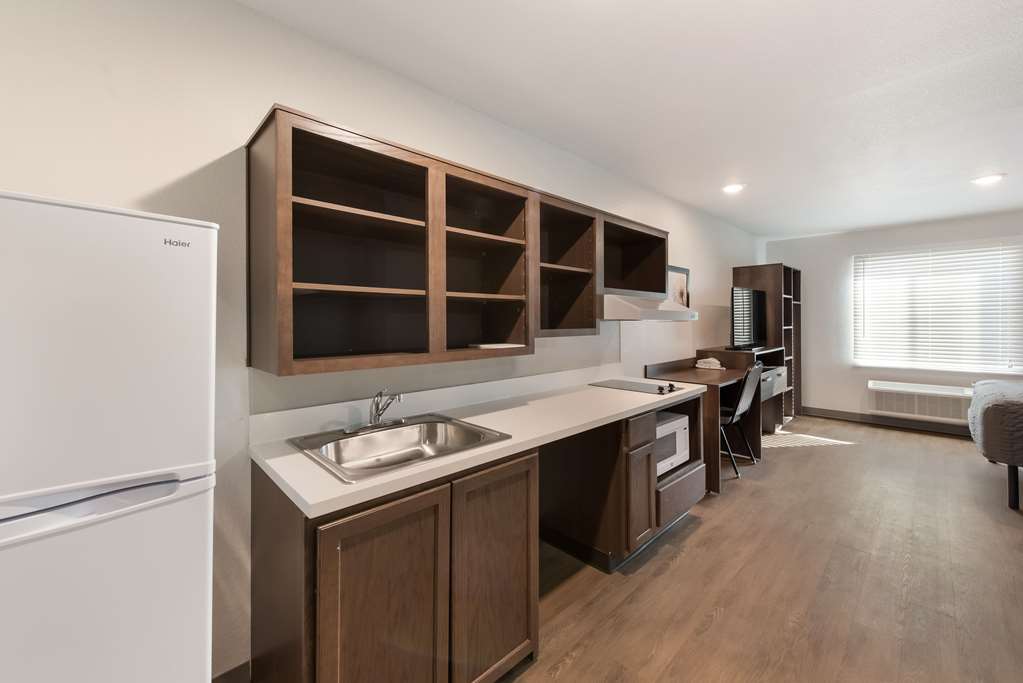 Woodspring Suites Dayton North - photo 19