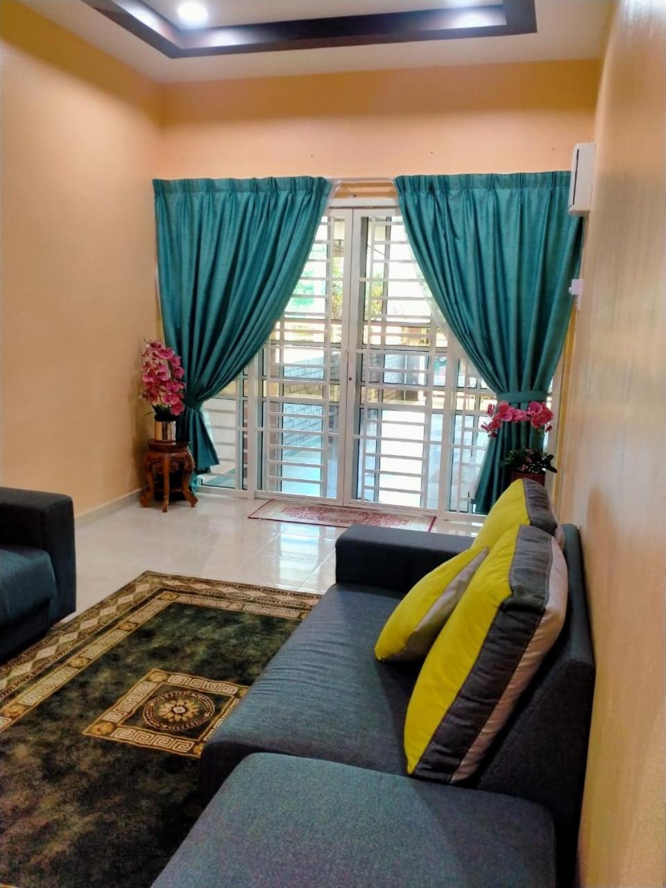 Rahman Homestay Pantai Johor Islam Sahaja — 4-Star Luxury Hotel in Alor Setar, Malaysia