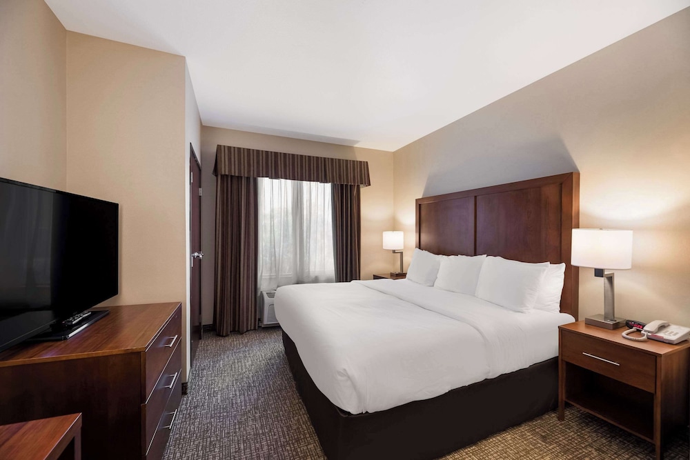 Comfort Inn & Suites Las Vegas Nellis - photo 16