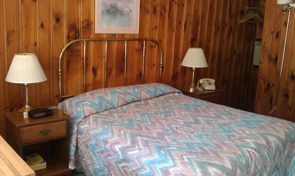 Tallwood Motel Wells - photo 14