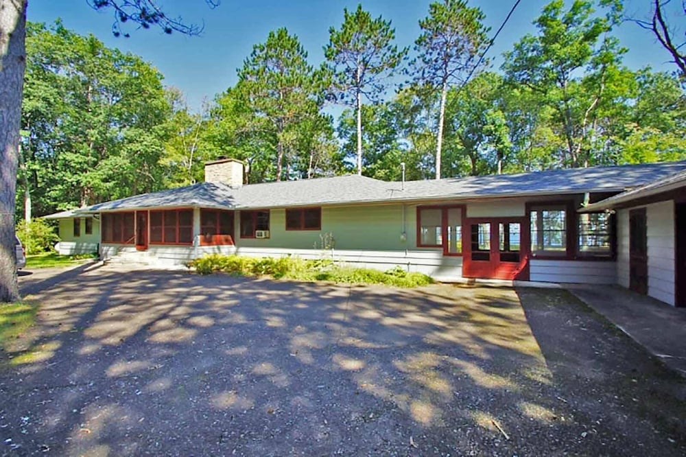 George S Lakeside Haven On Lac Courte Oreilles — Hayward