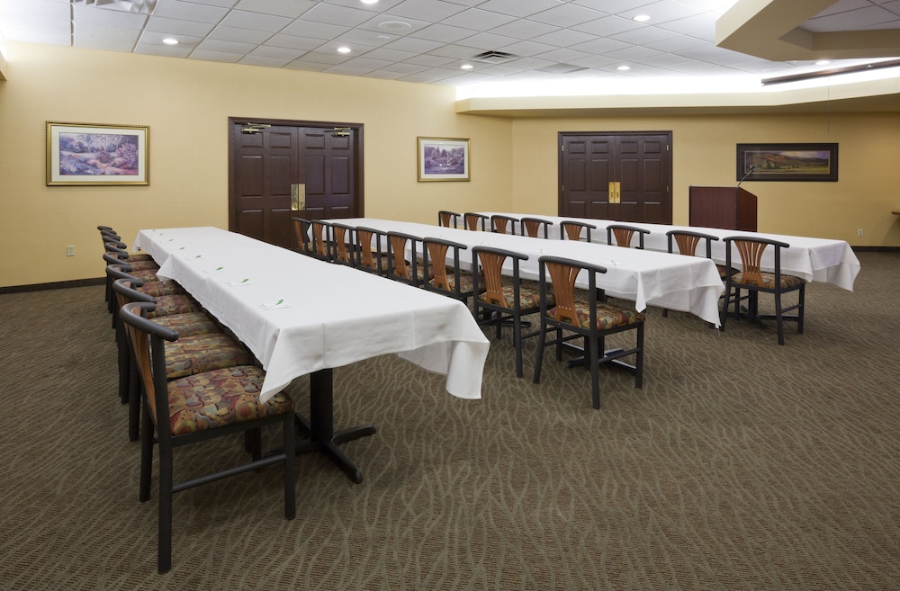 DoubleTree by Hilton Austin MN - photo 31