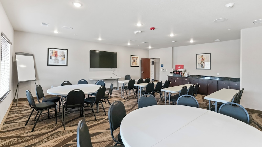 Cobblestone Inn & Suites Julesburg - photo 70