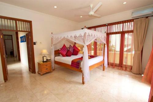 Largest Villa in Kuta Royal C1 Turquoise Villa — 4-Star Luxury Hotel in Kuta, Indonesia