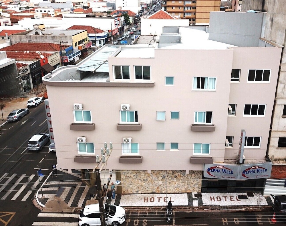 Alpha Ville Hotel - carbon neutral hotel in Assis