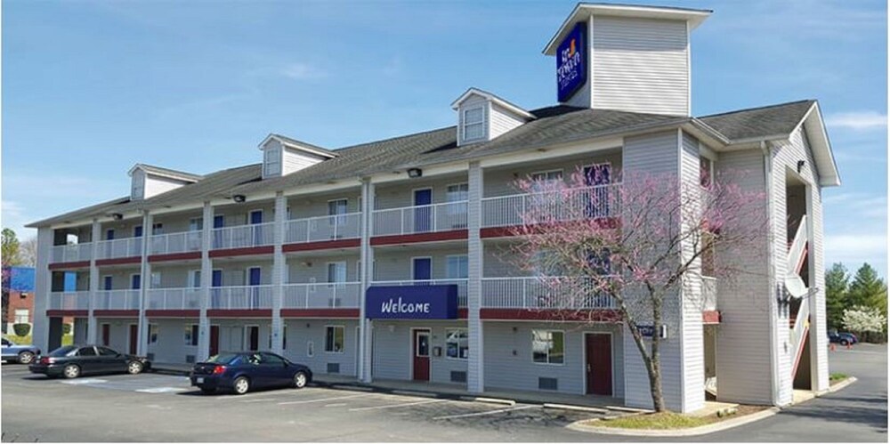 InTown Suites Extended Stay Nashville Bellevue - featured photo