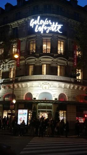 Amour Majestique - last minute hotel in Paris