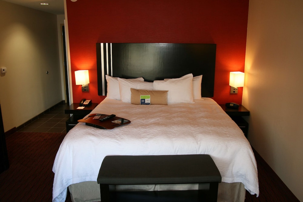 Hampton Inn & Suites Lebanon - photo 14