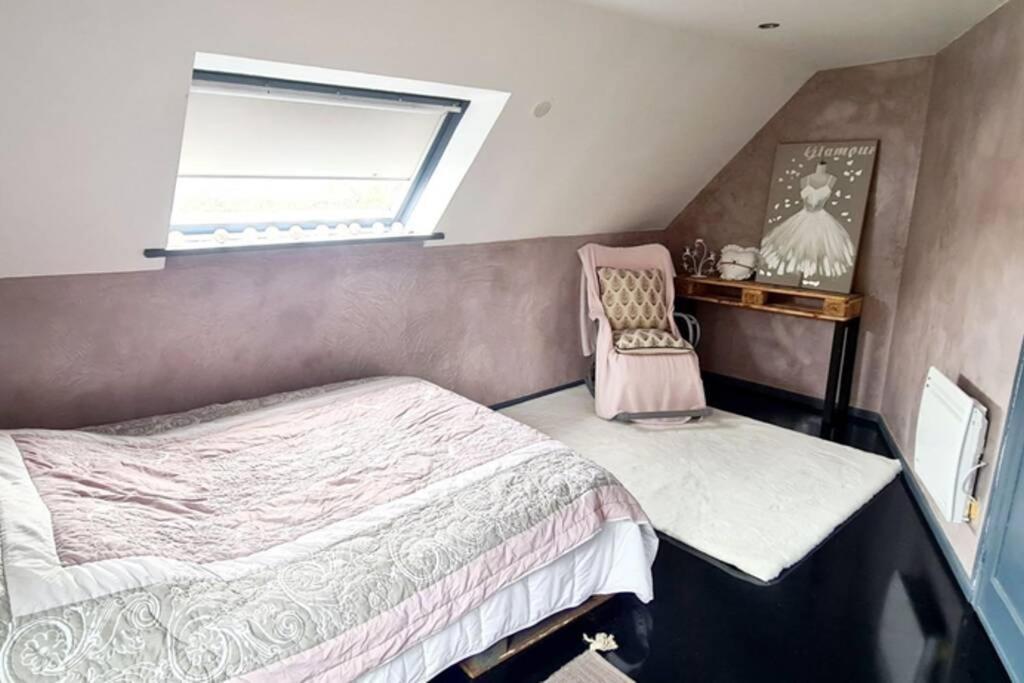 Bienvenue a Soledad Notre Havre de Paix in Etaples, France