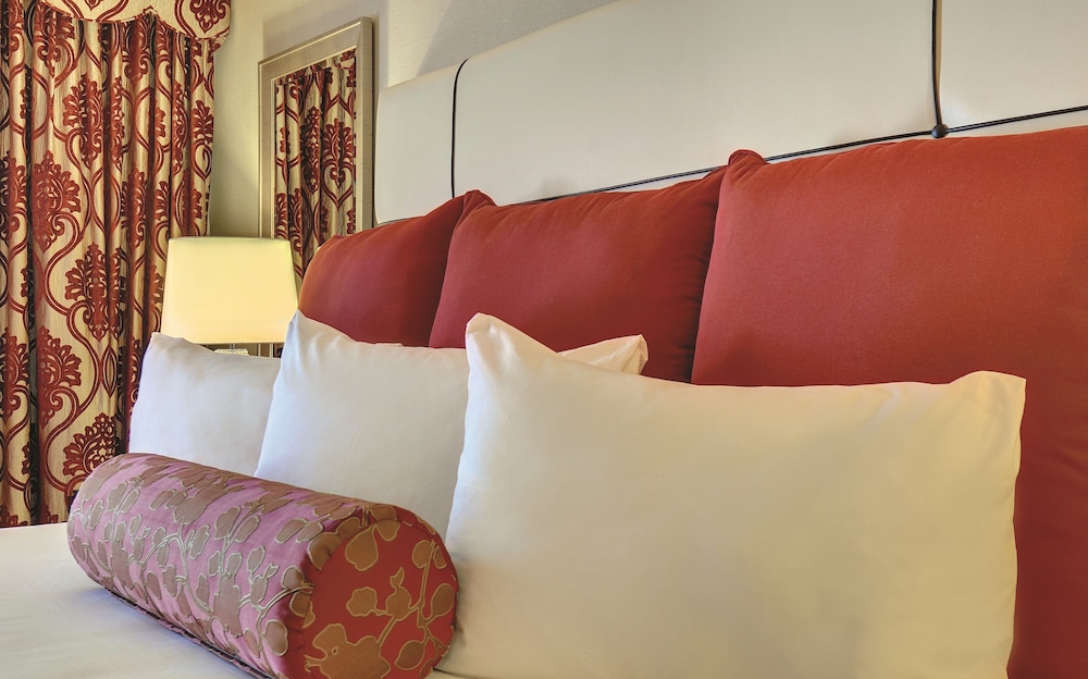 Excalibur Hotel & Casino - photo 5