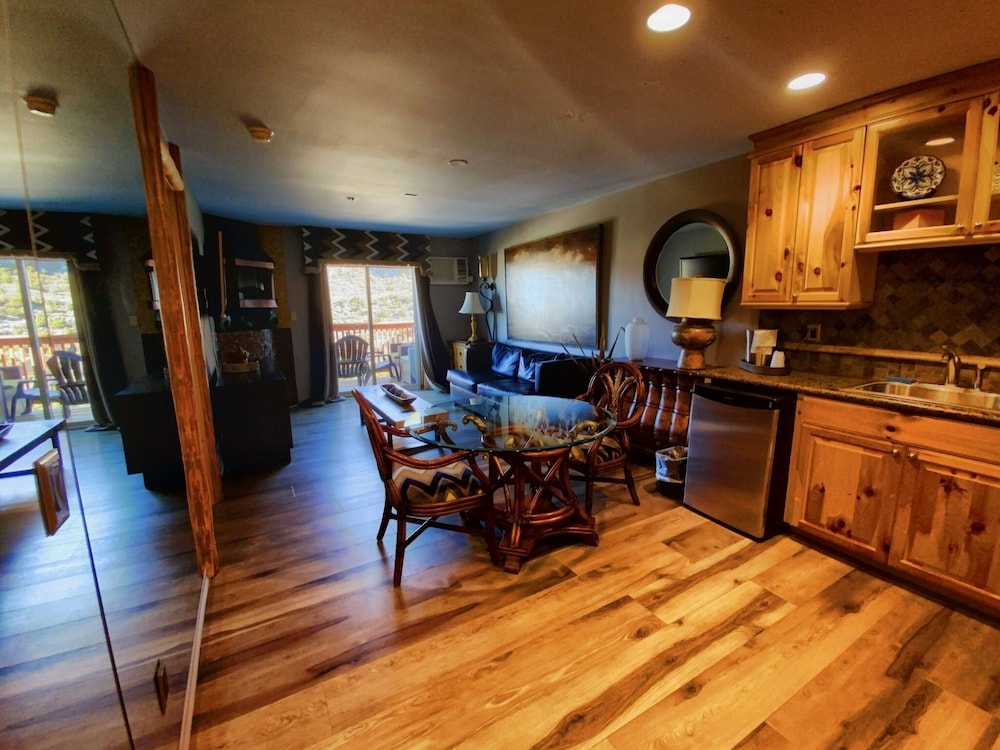 The Retreat on Charleston Peak - photo 31