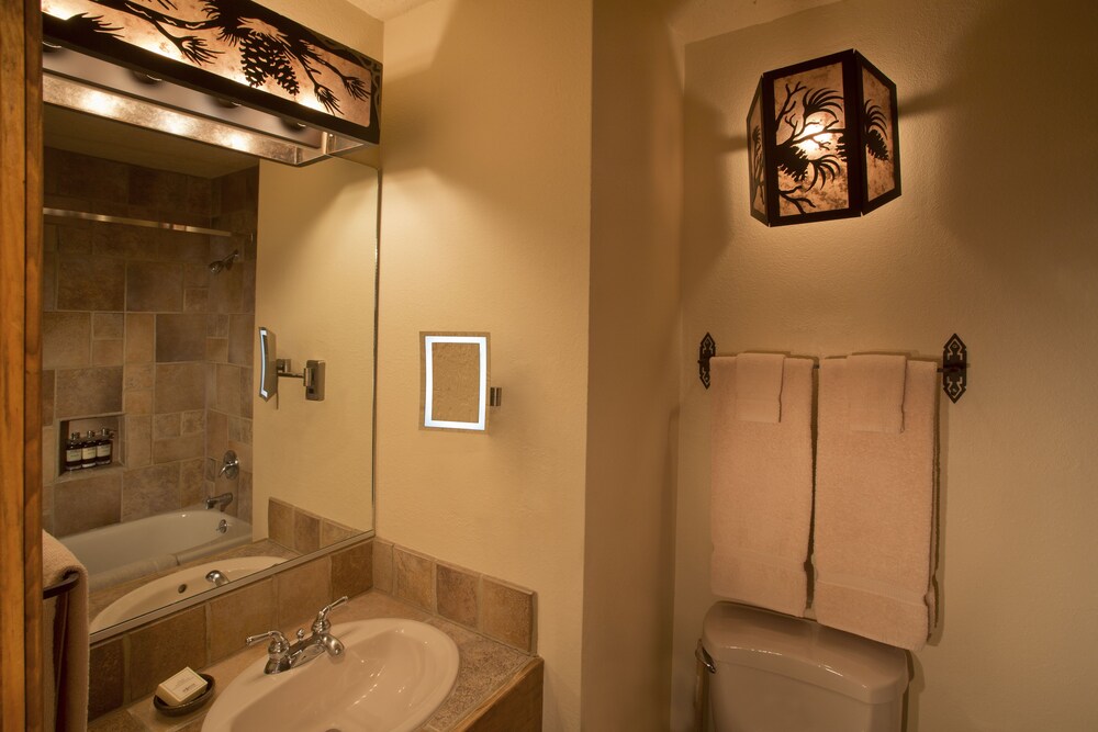 Alpine Village Suites - photo 36