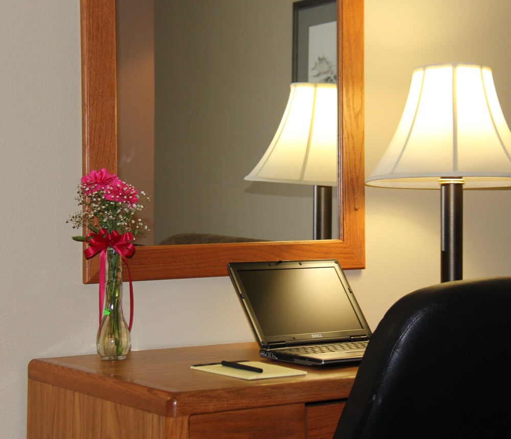 Homestead Inn and Suites - photo 13
