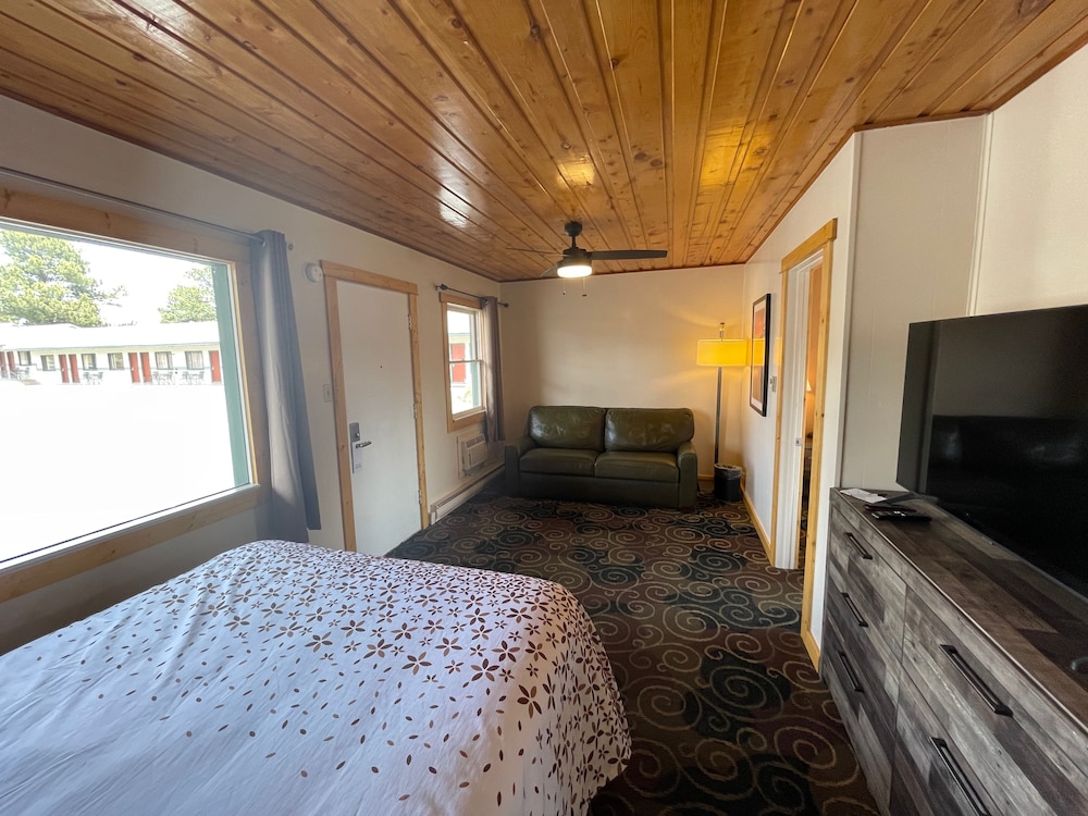 Estes Mountain Inn - photo 26