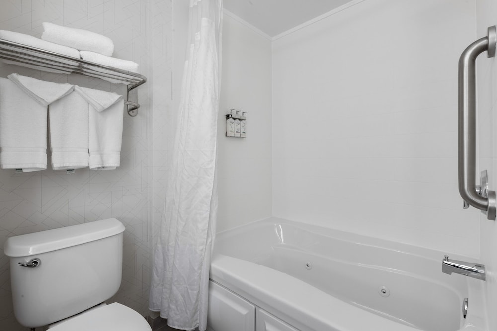 Holiday Inn Express Hotel & Suites Bethlehem by IHG - photo 29