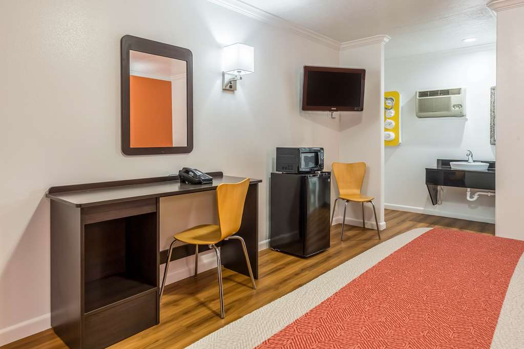 Motel 6 Tremonton UT - photo 10