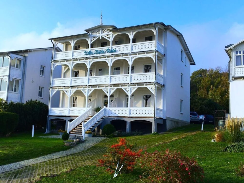 Villa Bella Vista Meerblick 6 — 4-Star Luxury Hotel in Sassnitz, Germany
