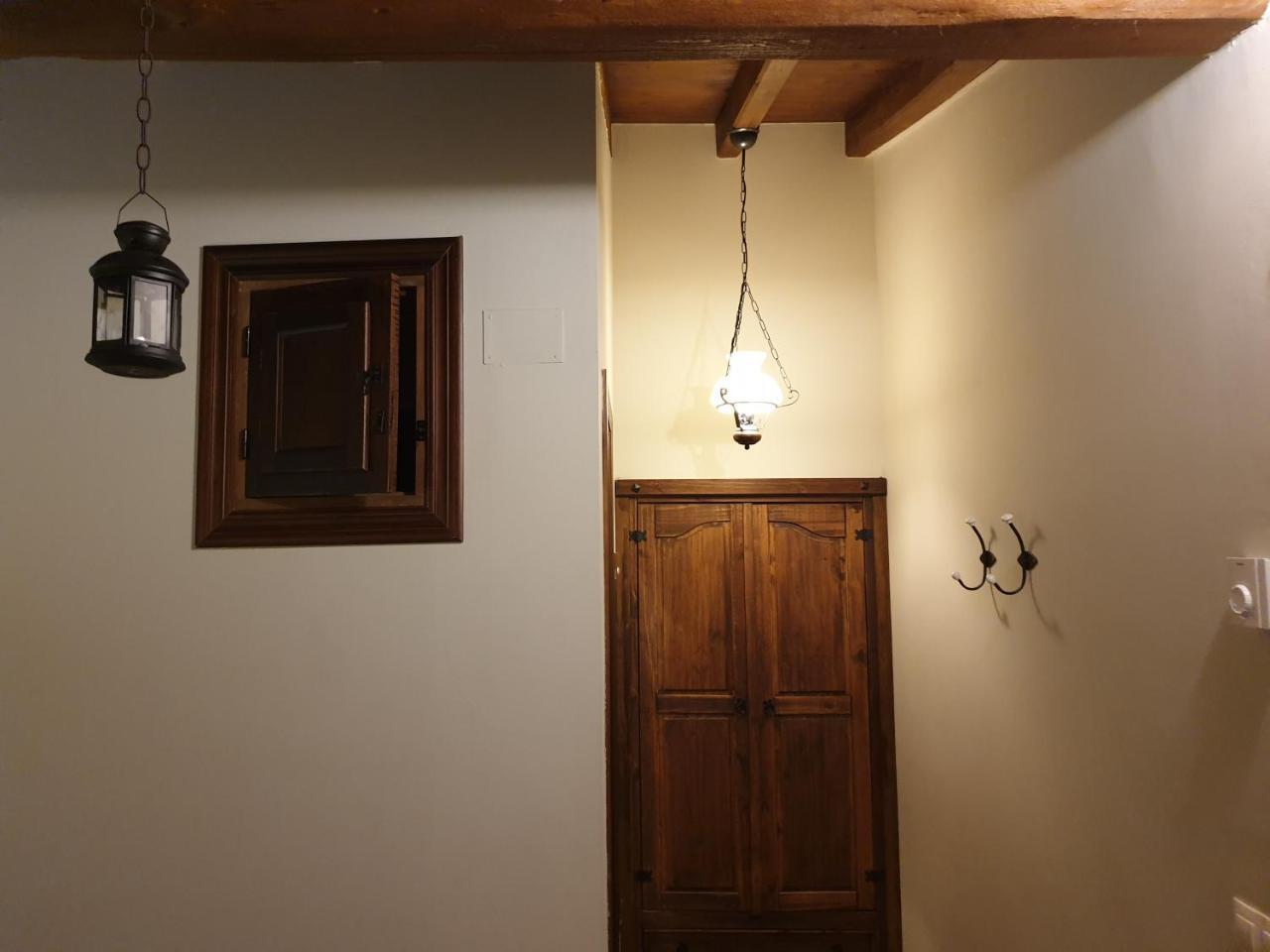 Casaruraltiarosa — Unknown City — photo 3