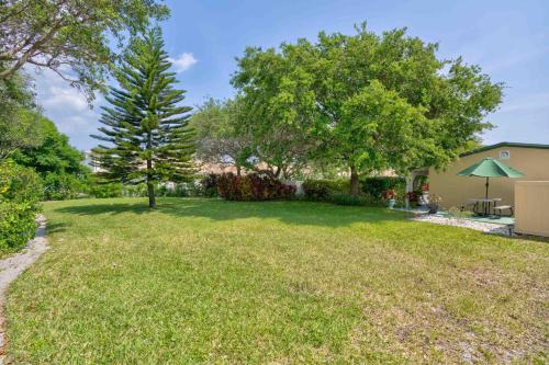 Tequesta Palms Inn - photo 38