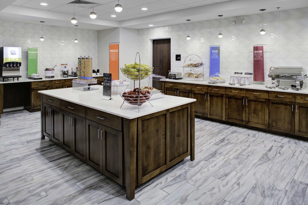 Hampton Inn & Suites Flagstaff East - photo 22