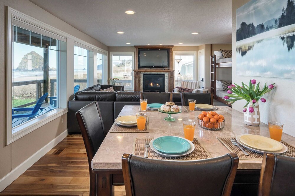 Blue Starfish by Avantstay Ocean Views & Direct Cannon Beach Access - photo 10