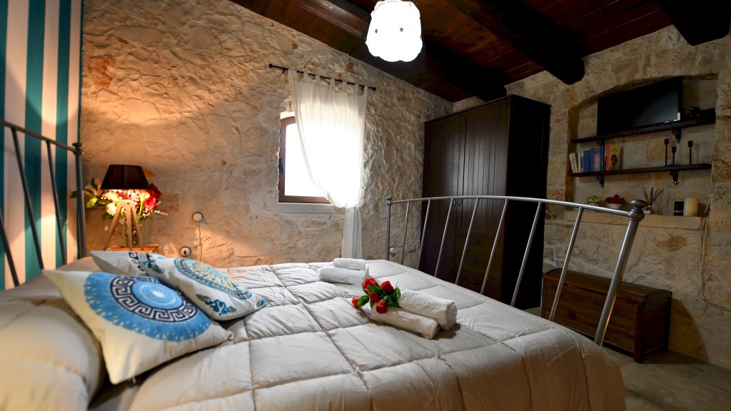 Trulli Littoria 4 Emma Villas — 4-Star Luxury Hotel in Castellana, Italy