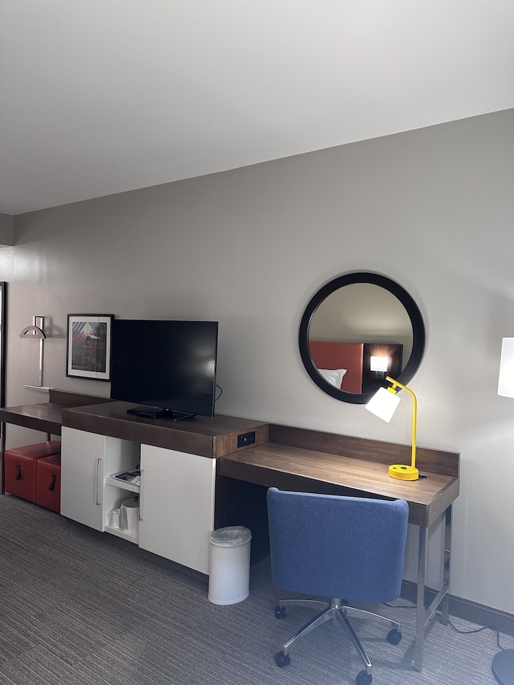 Hampton Inn & Suites Tallahassee I 10 Thomasville Road - photo 39
