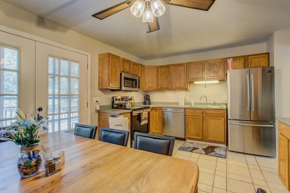 4BR Dog friendly Minutes to Garden of the Gods - photo 20