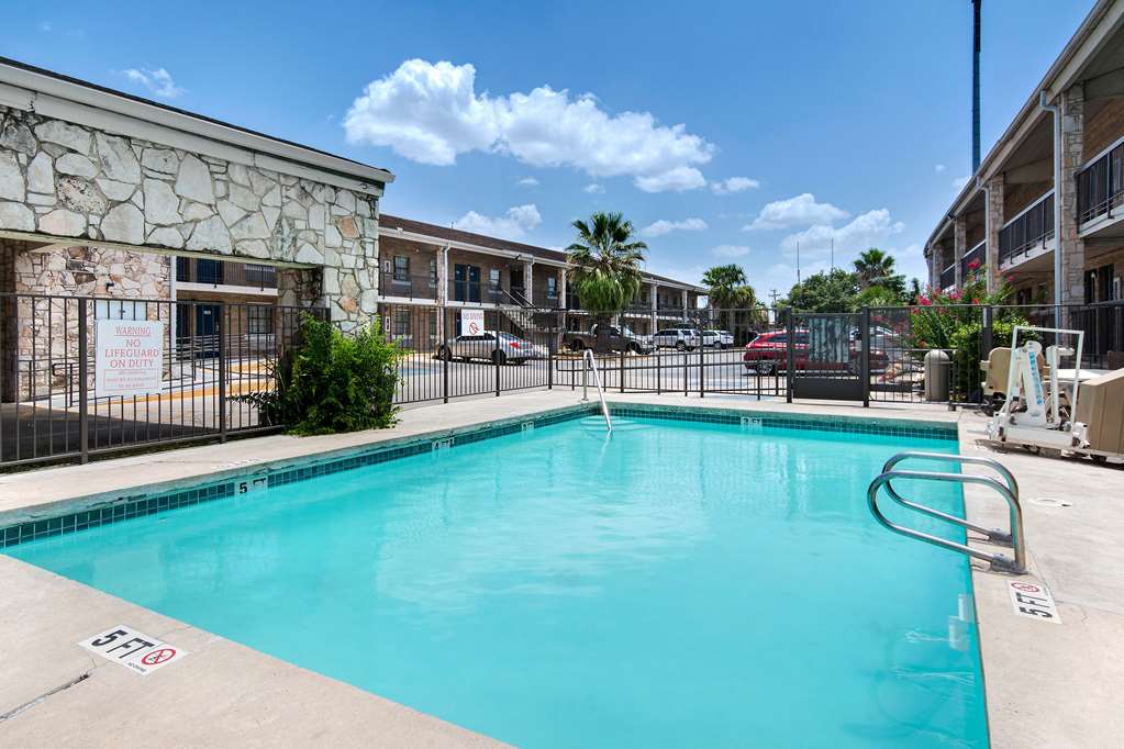 Motel 6 San Antonio TX Northwest Medical Center - photo 6