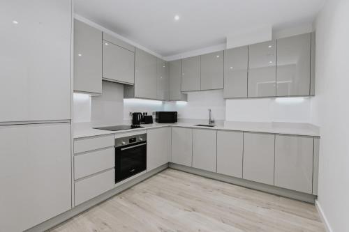 Khayat Homes The Owelor Two Bed — 4-Star Luxury Hotel in London, United Kingdom