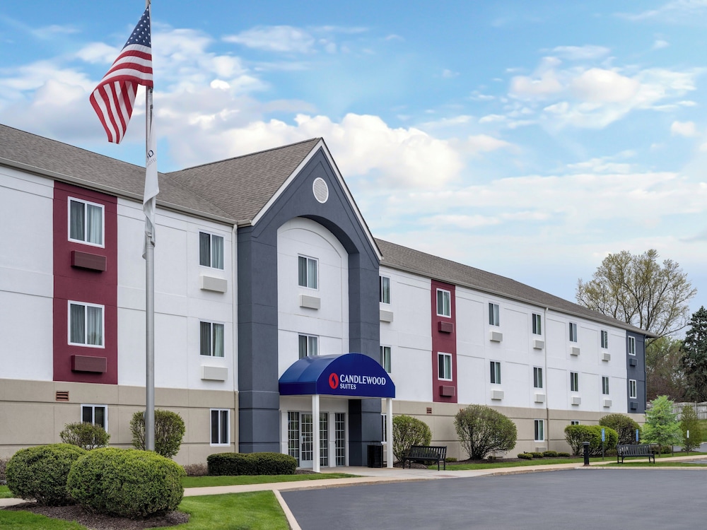Candlewood Suites Rockford by IHG - photo 26