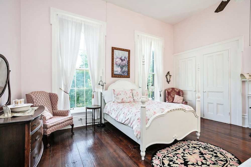 Historic Maple Hill Manor - photo 14