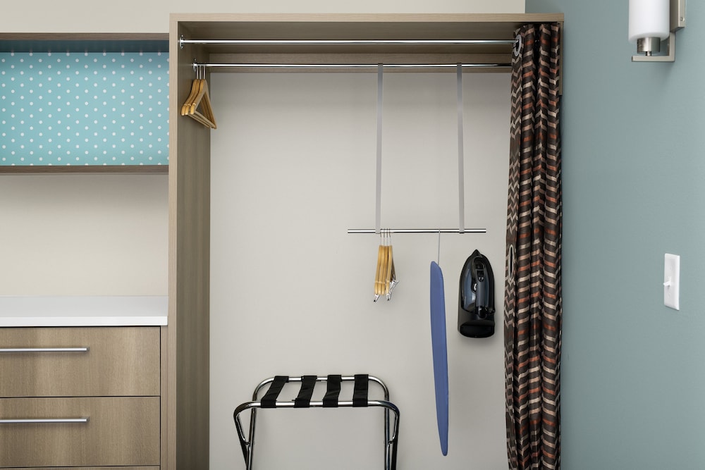 Home2 Suites by Hilton Miami Doral West Airport - photo 11