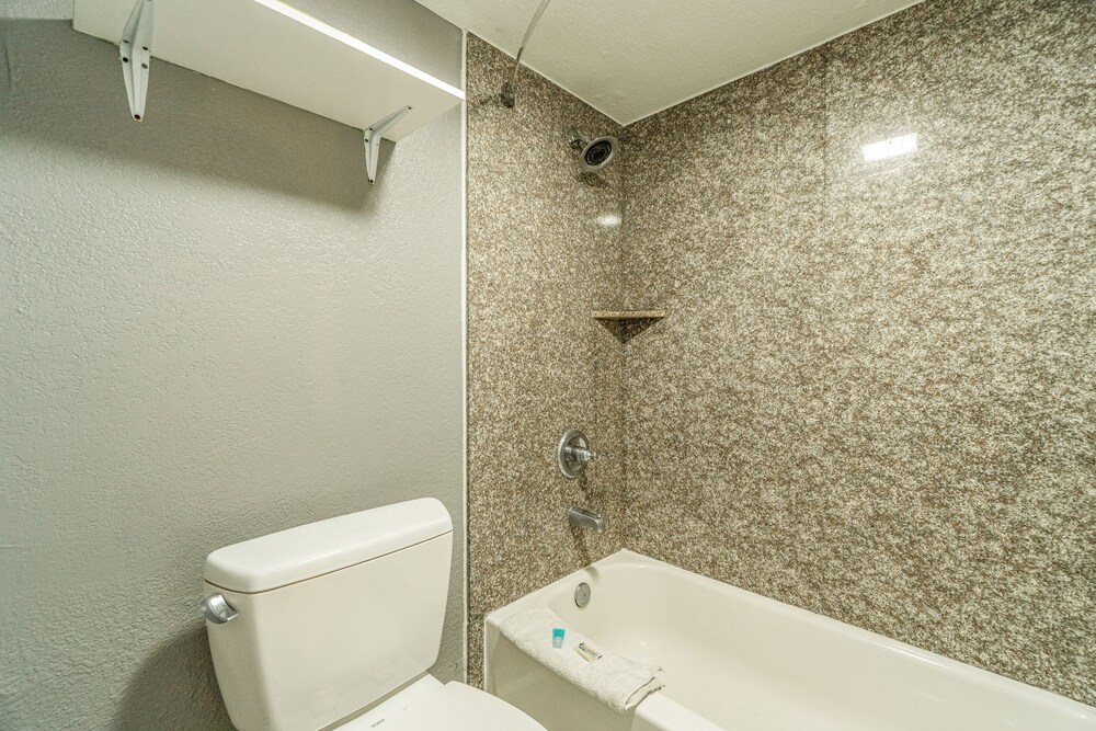 Economy Inn Livingston By Oyo Tx Us 59 - photo 36