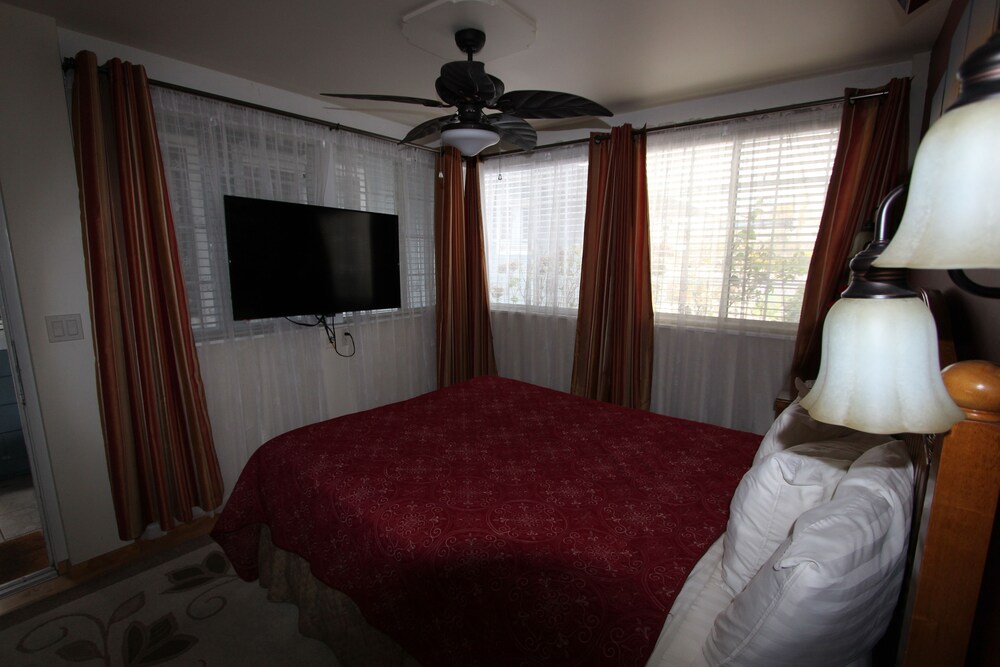 Edgewater Beach Inn - photo 73