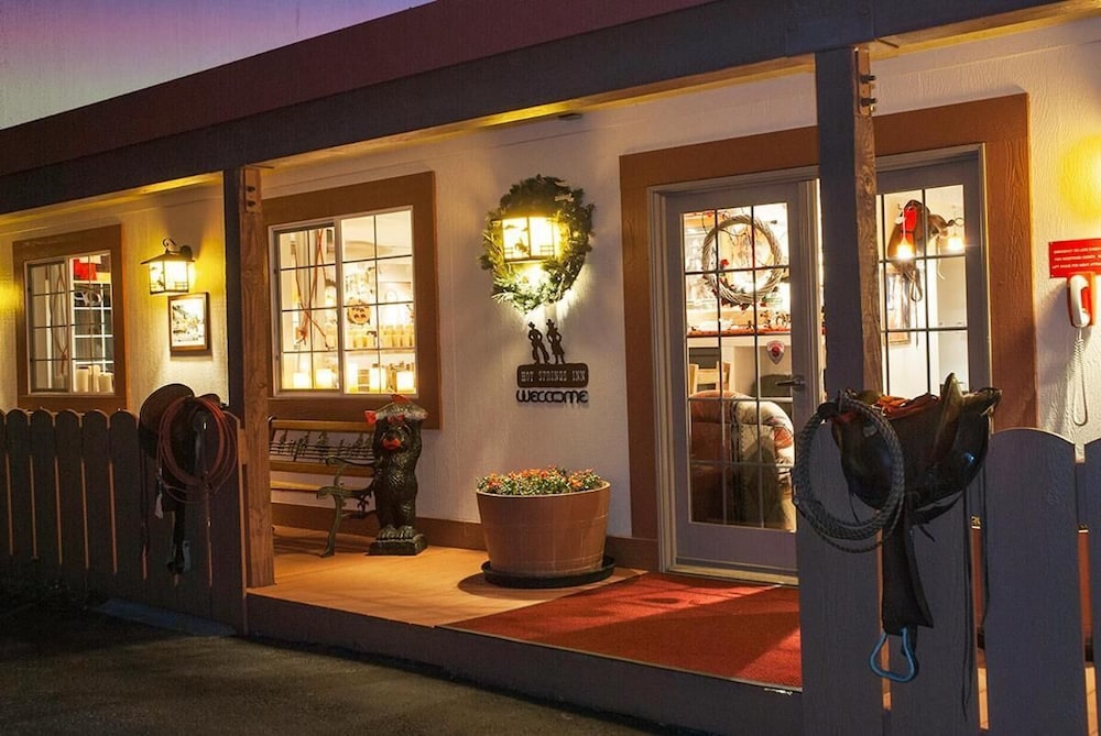 Hot Springs Inn - photo 102