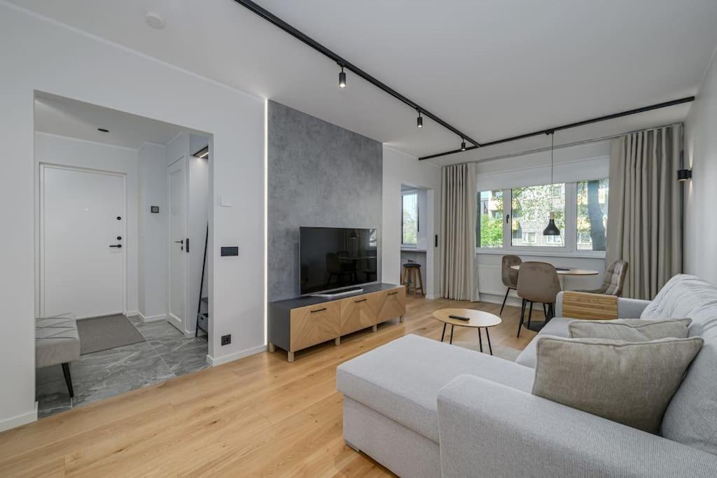 New apartment near the airport city center in Sikupilli